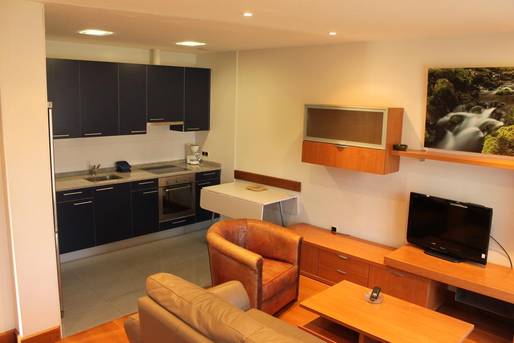 Apartamentos Irati Espinal-Auzperri Zimmer foto