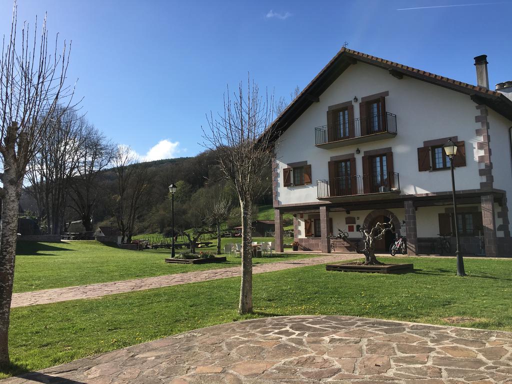 Apartamentos Irati Espinal-Auzperri Exterior foto