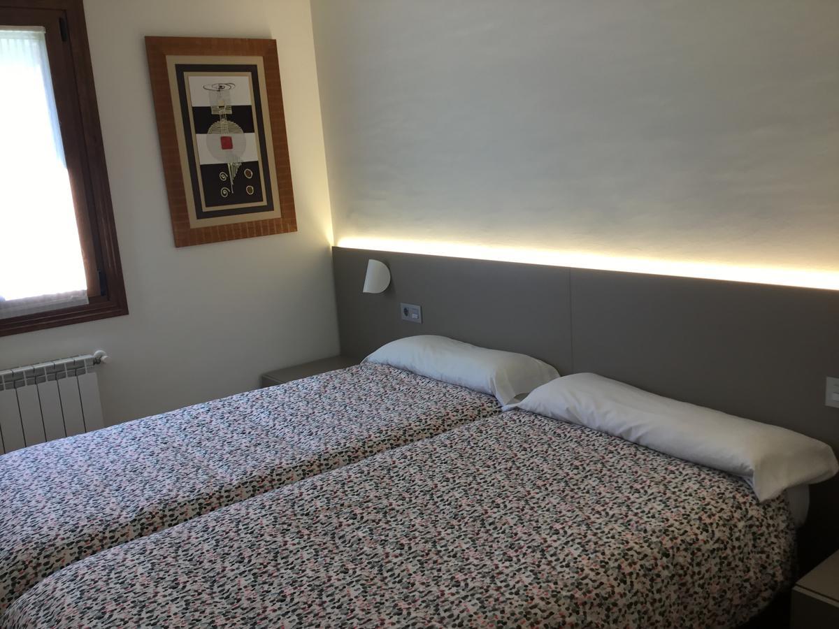 Apartamentos Irati Espinal-Auzperri Exterior foto